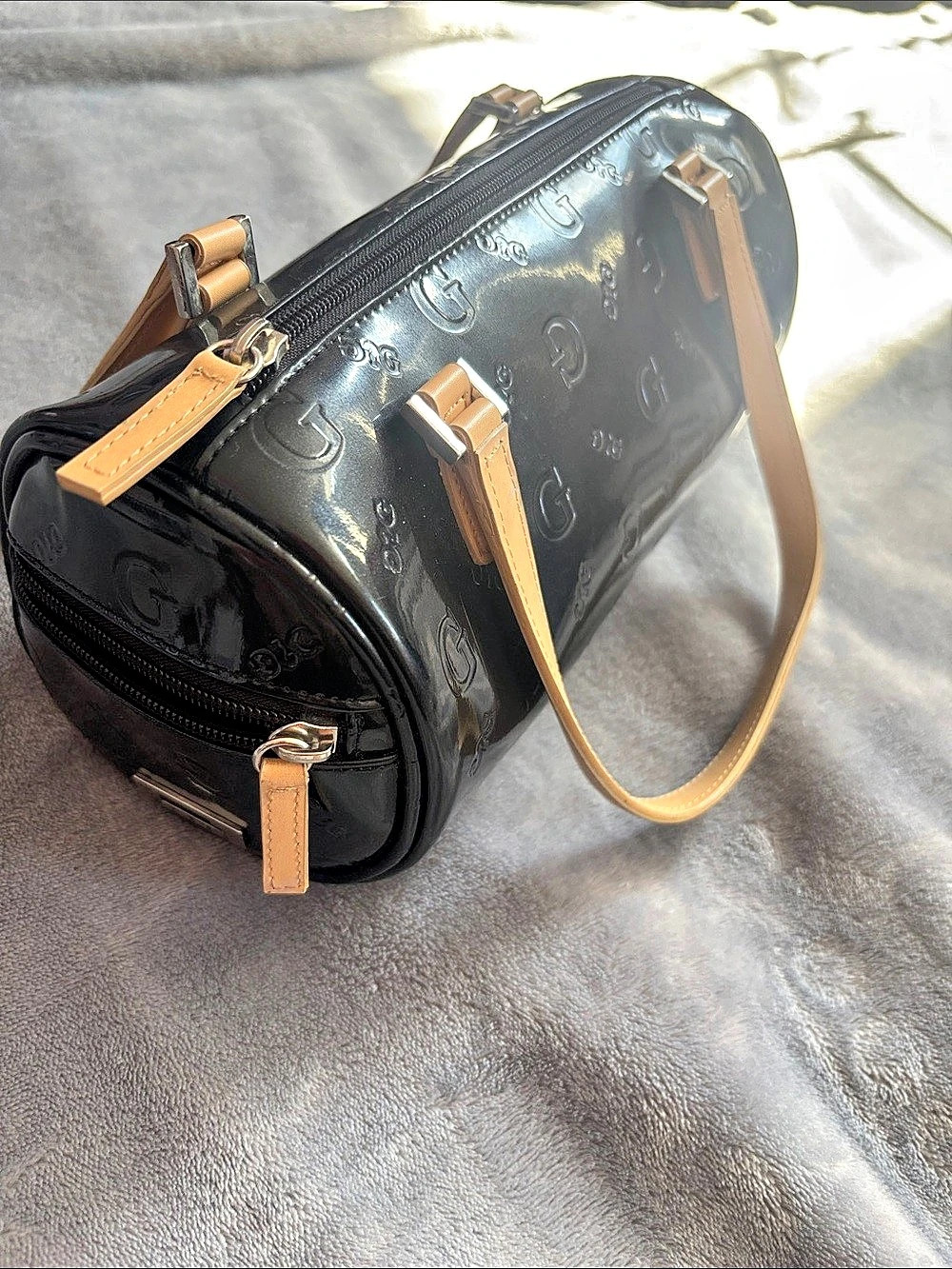 Vintage Guess Black & Tan Satchel Like New